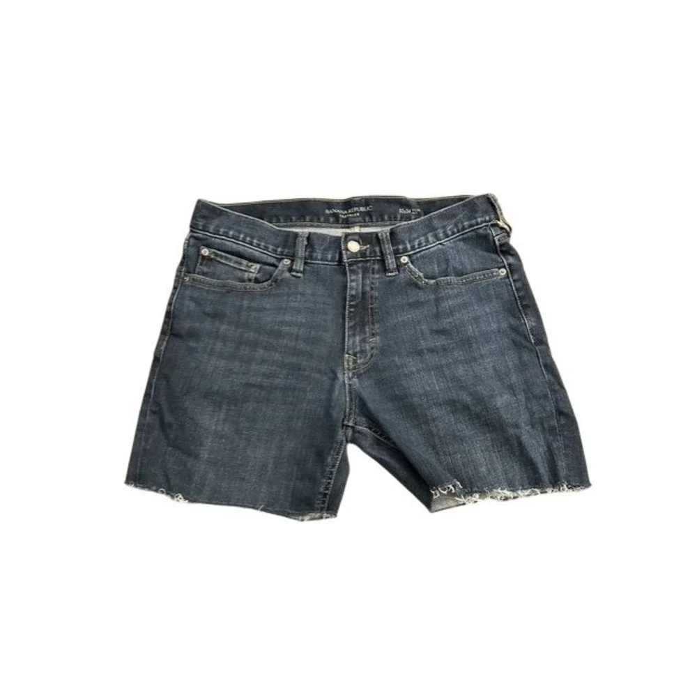 Banana Republic Traveler Shorts Mens 32 Dark Blue Excellent Slim‎ Fit Cut Off